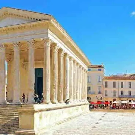 Le Studio 18 A Nimes, Proche Centre & Gare Tgv, Wifi Balcon Apartment